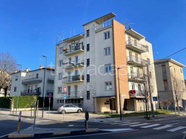 appartamento in vendita a Voghera