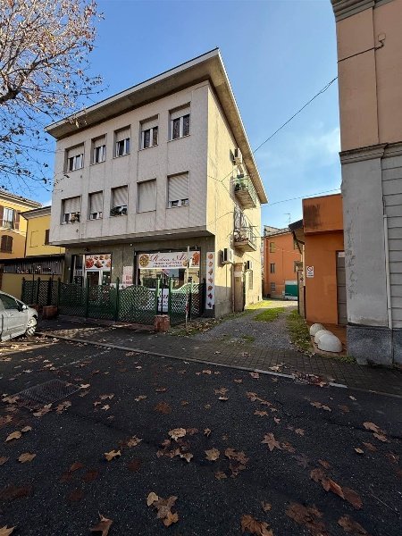 appartamento in vendita a Voghera in zona Campoferro