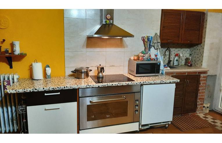 casa indipendente in vendita a Voghera