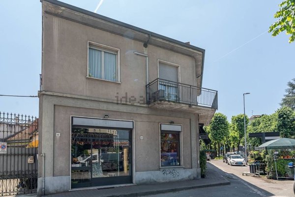 casa indipendente in vendita a Voghera