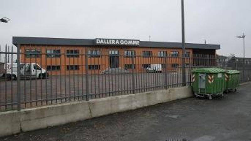 capannone in vendita a Voghera