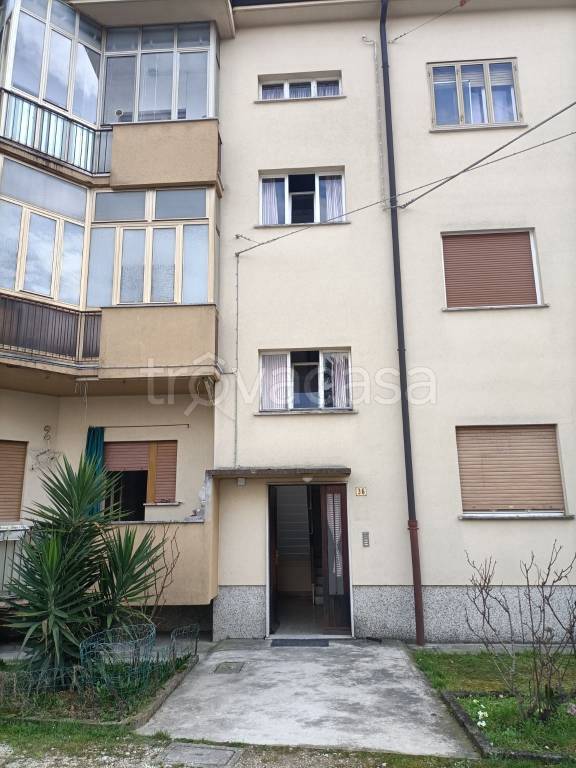 appartamento in vendita a Voghera