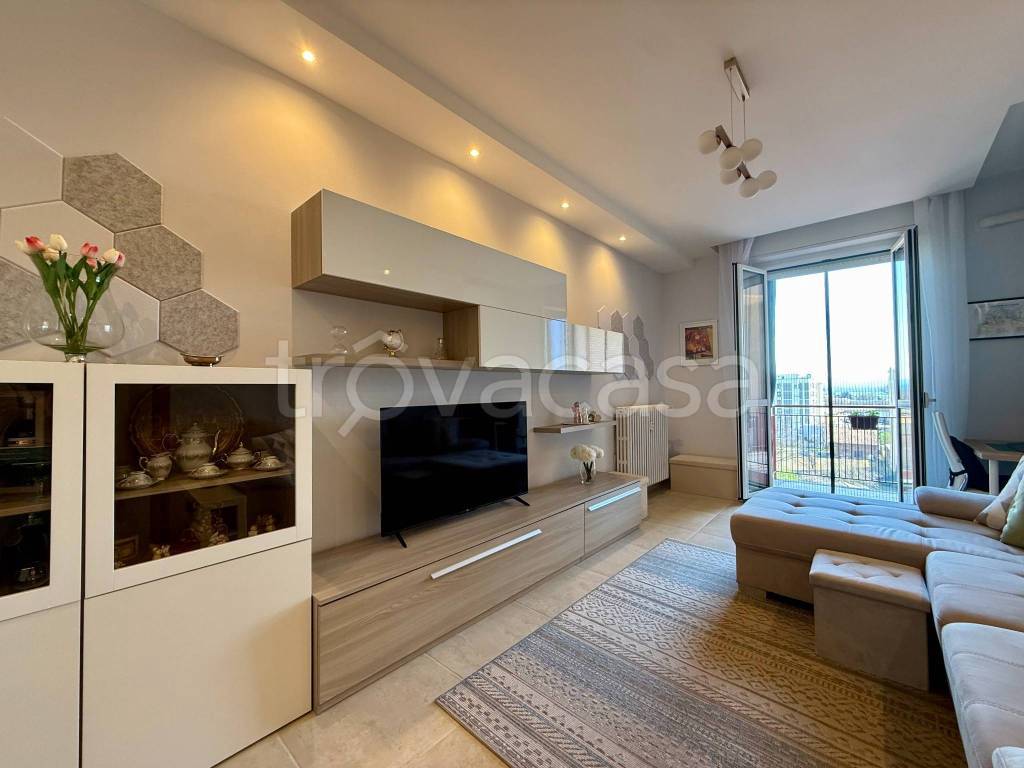 appartamento in vendita a Voghera