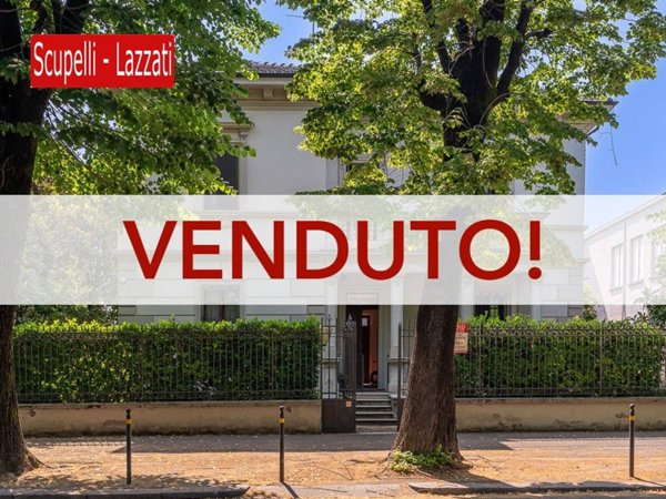 casa indipendente in vendita a Voghera