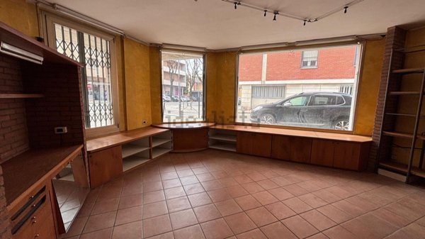 ufficio in vendita a Voghera