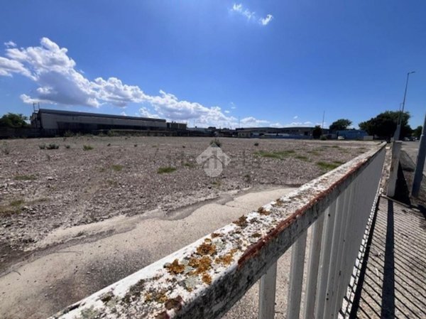 terreno edificabile in vendita a Voghera