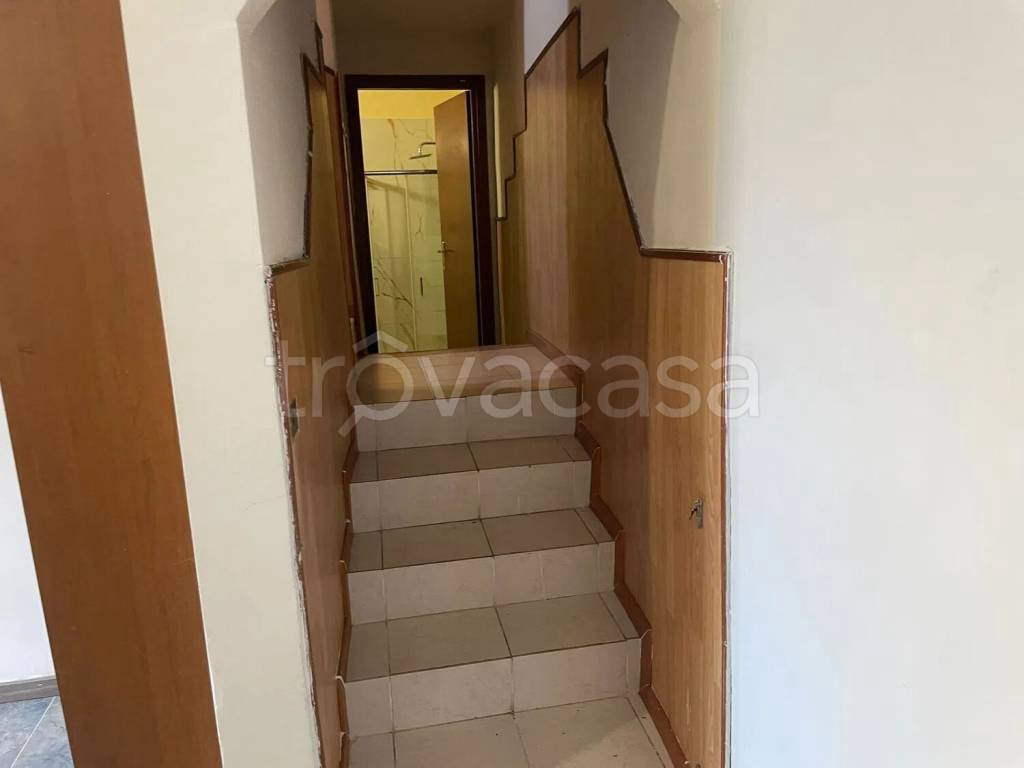 casa indipendente in vendita a Voghera in zona Valle