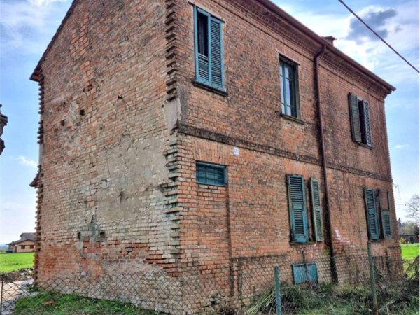 quadrivano in vendita a Voghera