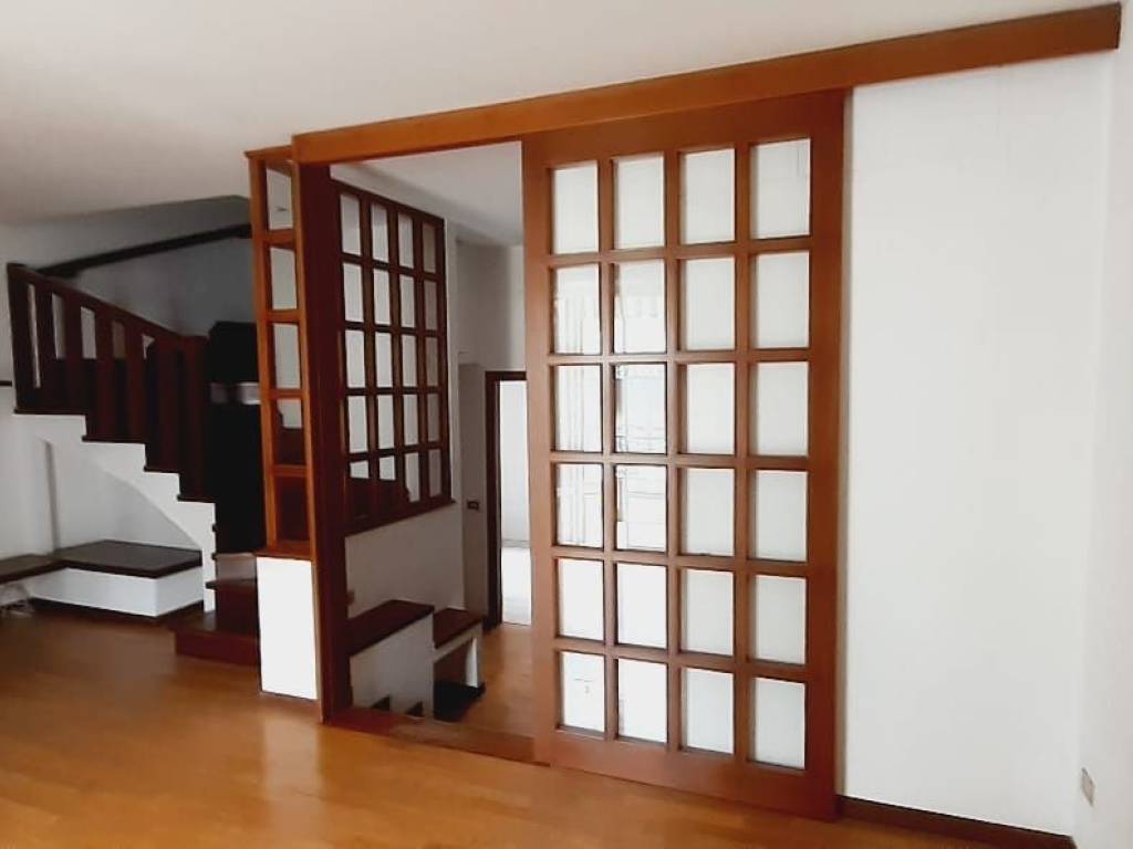 casa indipendente in vendita a Voghera