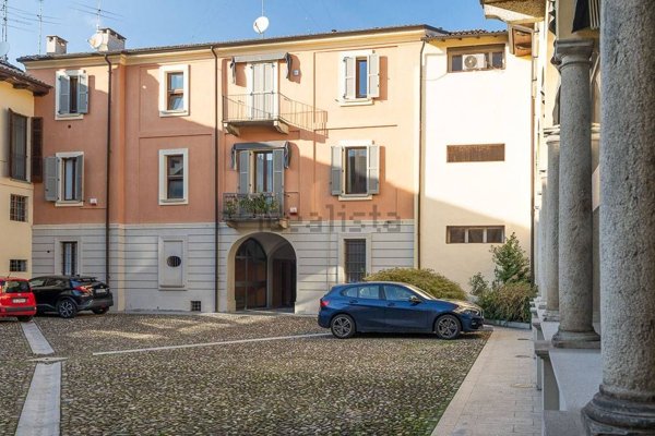 ufficio in vendita a Voghera