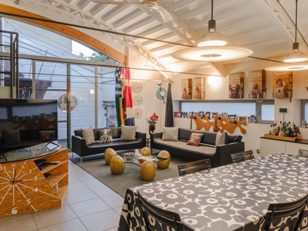 casa indipendente in vendita a Voghera