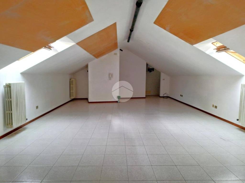 appartamento in vendita a Voghera