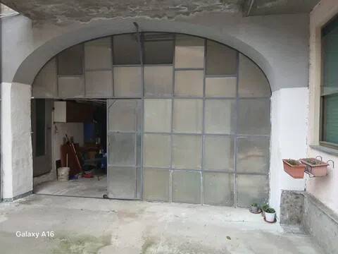 appartamento in vendita a Voghera in zona Medassino
