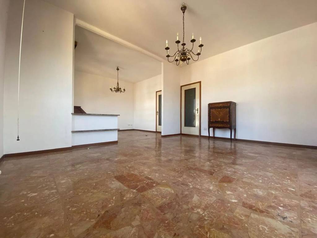 appartamento in vendita a Voghera