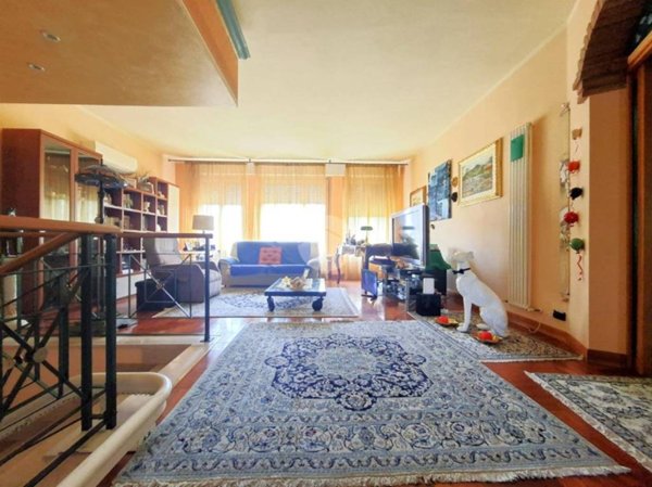 casa indipendente in vendita a Voghera