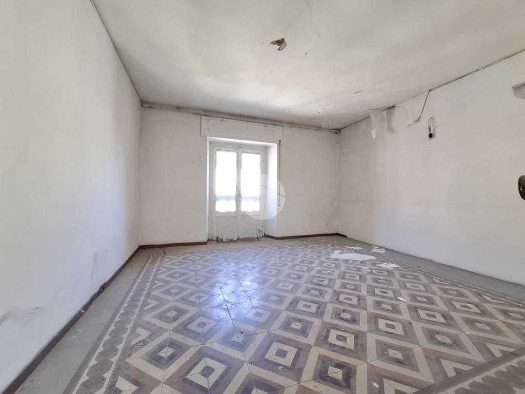 intera palazzina in vendita a Voghera