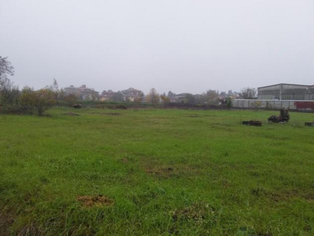 terreno edificabile in vendita a Voghera