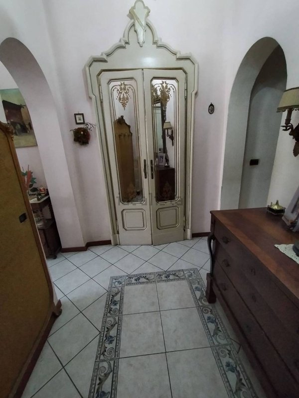 appartamento in vendita a Voghera in zona Medassino