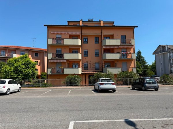 appartamento in vendita a Voghera in zona Valle
