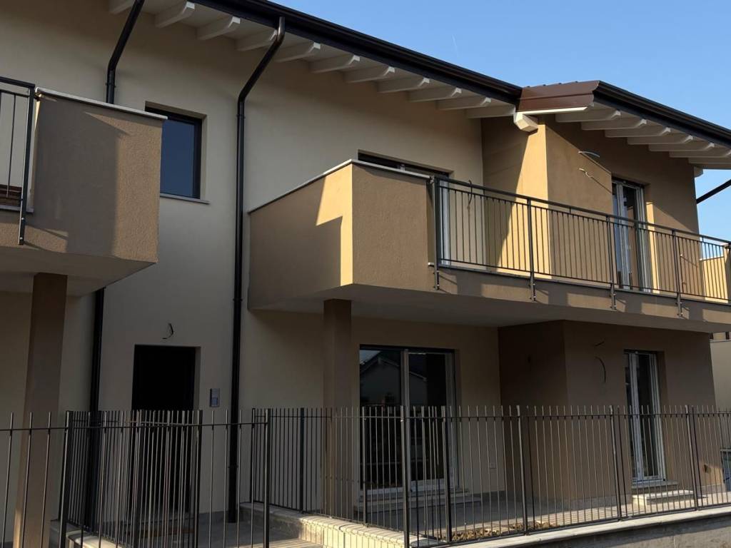 appartamento in vendita a Voghera in zona Valle
