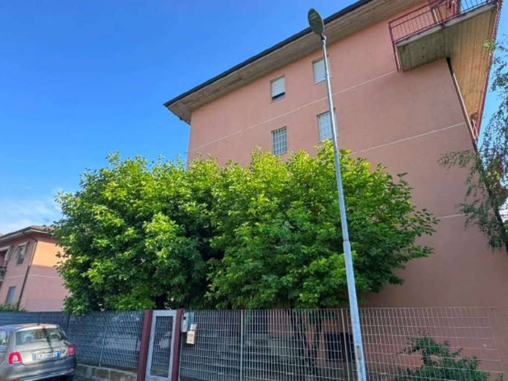 ufficio in vendita a Voghera in zona Valle