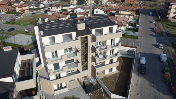 appartamento in vendita a Voghera in zona Valle