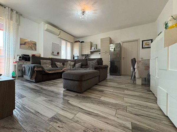 appartamento in vendita a Voghera in zona Valle