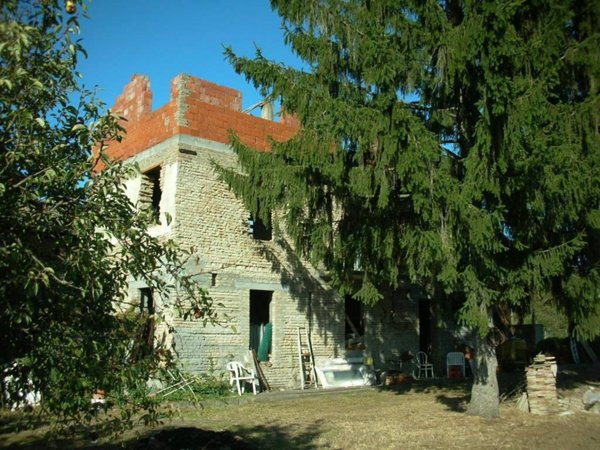 casa indipendente in vendita a Voghera in zona Campoferro