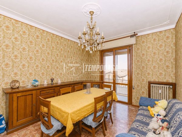 appartamento in vendita a Voghera in zona Medassino