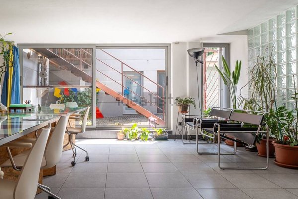casa indipendente in vendita a Voghera