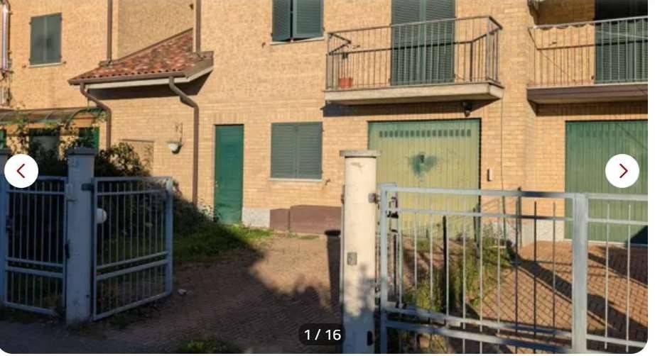 casa indipendente in vendita a Voghera