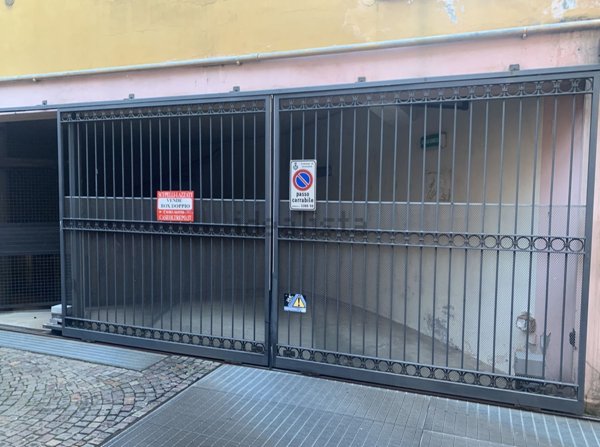 box auto in vendita a Voghera