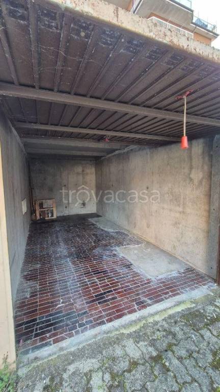 box auto in vendita a Voghera