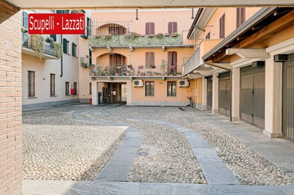 box auto in vendita a Voghera