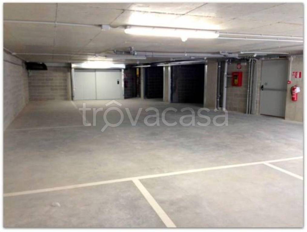 box auto in vendita a Voghera