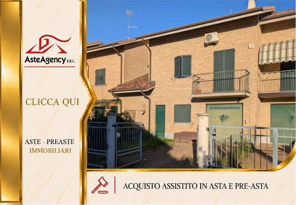 casa indipendente in vendita a Voghera