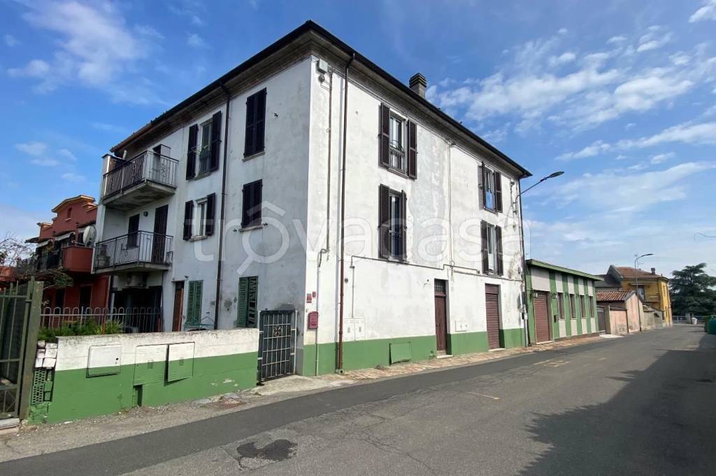 appartamento in vendita a Voghera in zona Valle