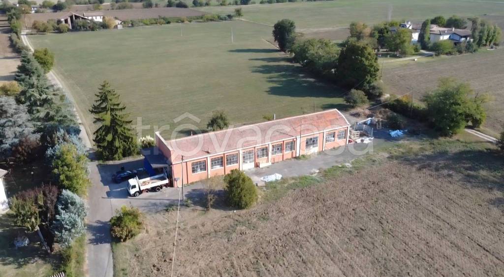 appartamento in vendita a Voghera in zona Valle