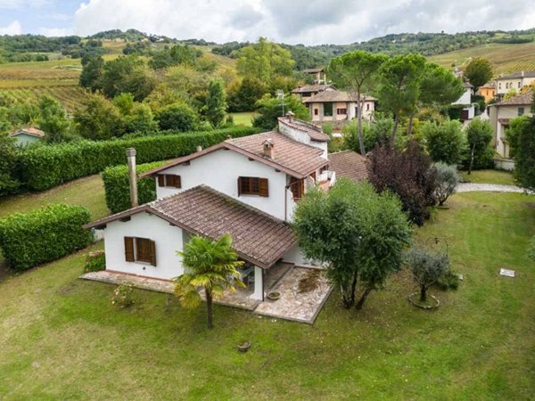 casa indipendente in vendita a Volpara