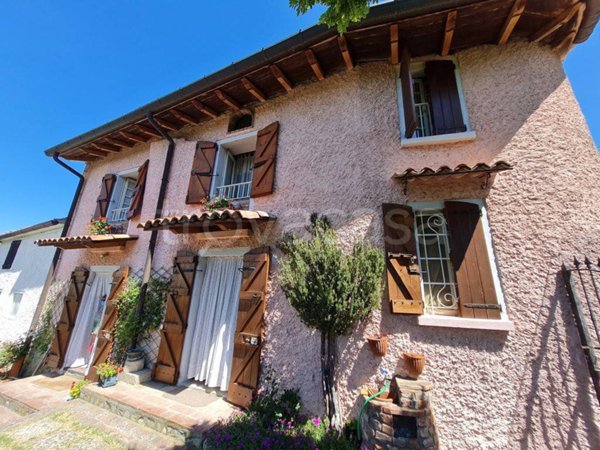 casa indipendente in vendita a Volpara