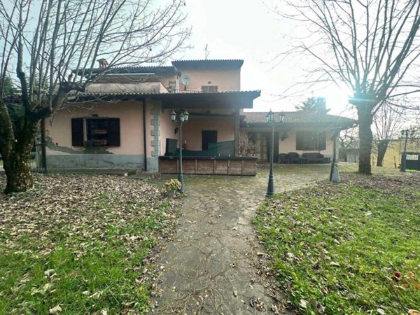 casa indipendente in vendita a Volpara