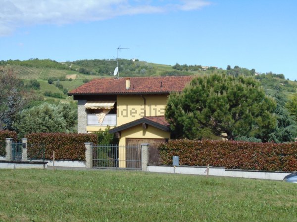 casa indipendente in vendita a Volpara