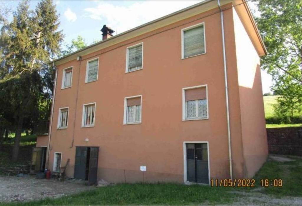 appartamento in vendita a Zavattarello