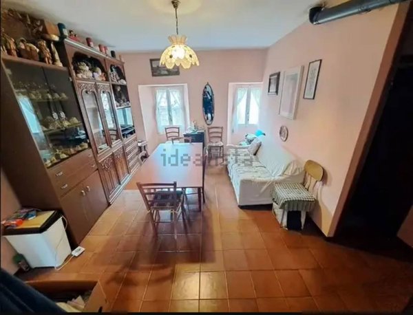 appartamento in vendita a Zavattarello