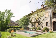 casa indipendente in vendita a Zavattarello