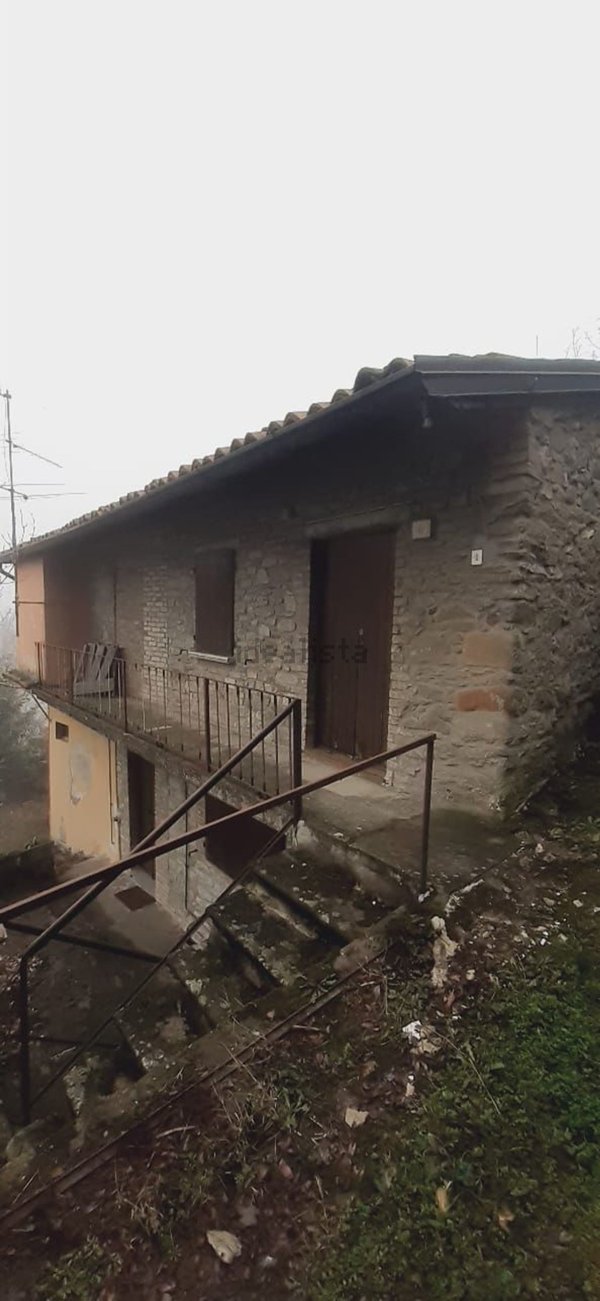 appartamento in vendita a Zavattarello