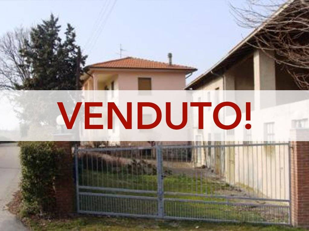 negozio in vendita a Zavattarello