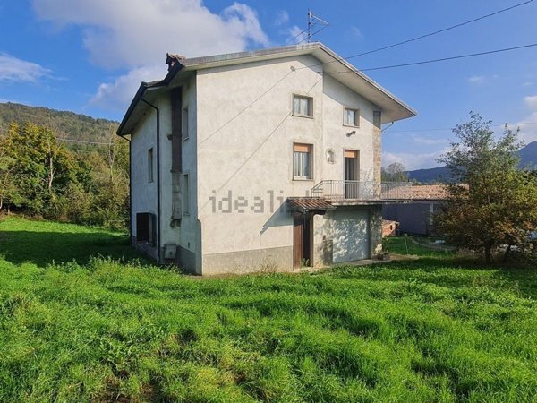 appartamento in vendita a Zavattarello