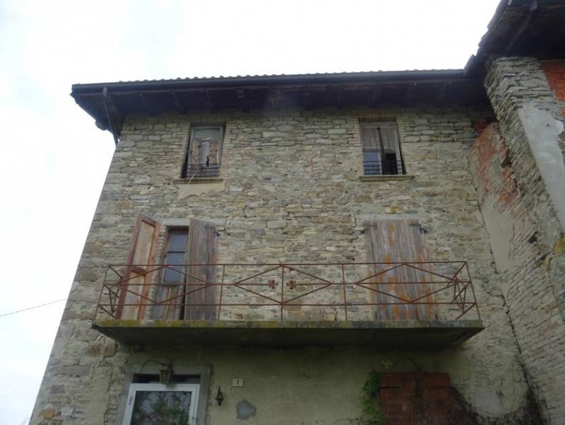appartamento in vendita a Zavattarello
