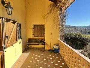 casa indipendente in vendita a Zavattarello